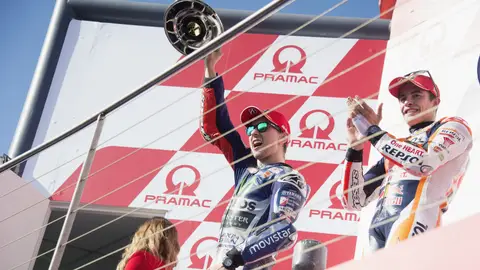 Lorenzo y Márquez, en el podio Lorenzo y Márquez, en el podio