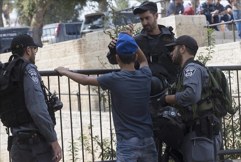 Dos víctimas mortales y un atacante abatido en un nuevo atentado en Israel Dos víctimas mortales y un atacante abatido en un nuevo atentado en Israel