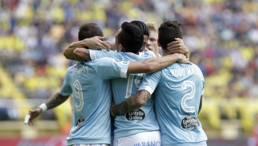 El Celta celebra un gol en El Madrigal