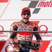 Marc Márquez celebra la victoria