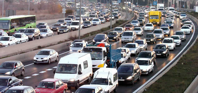 Creus que els cotxes més contaminants han de pagar més? Creus que els cotxes més contaminants han de pagar més?