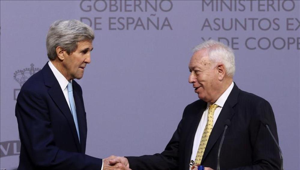 Margallo y Kerry, en la rueda de prensa que han ofrecido en el Palacio de Santa Cruz