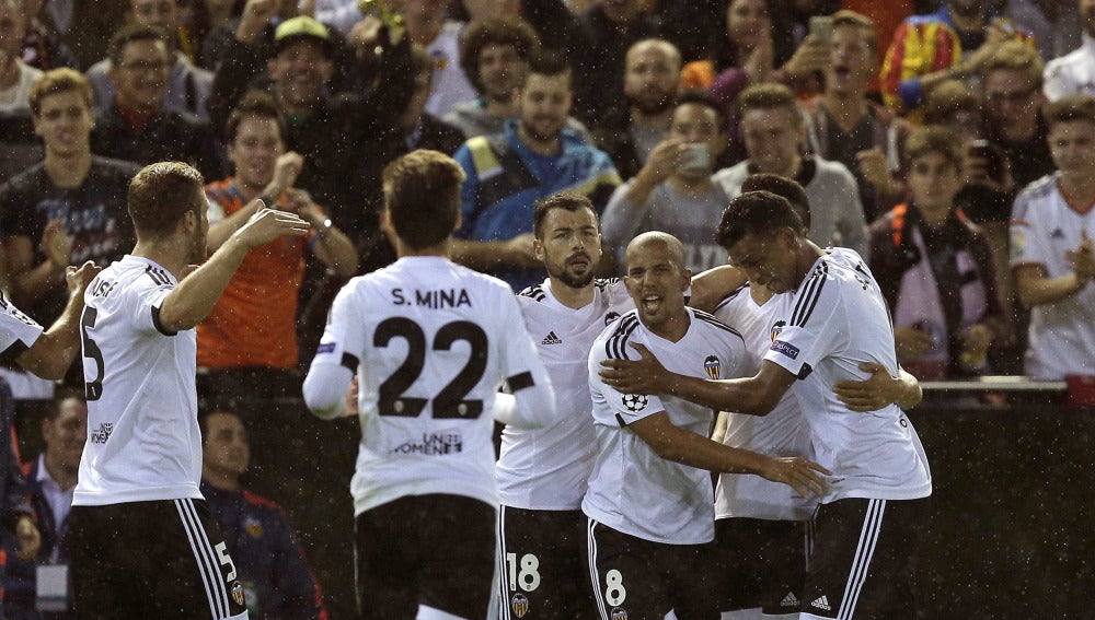 Feghouli celebra su gol ante el Gante