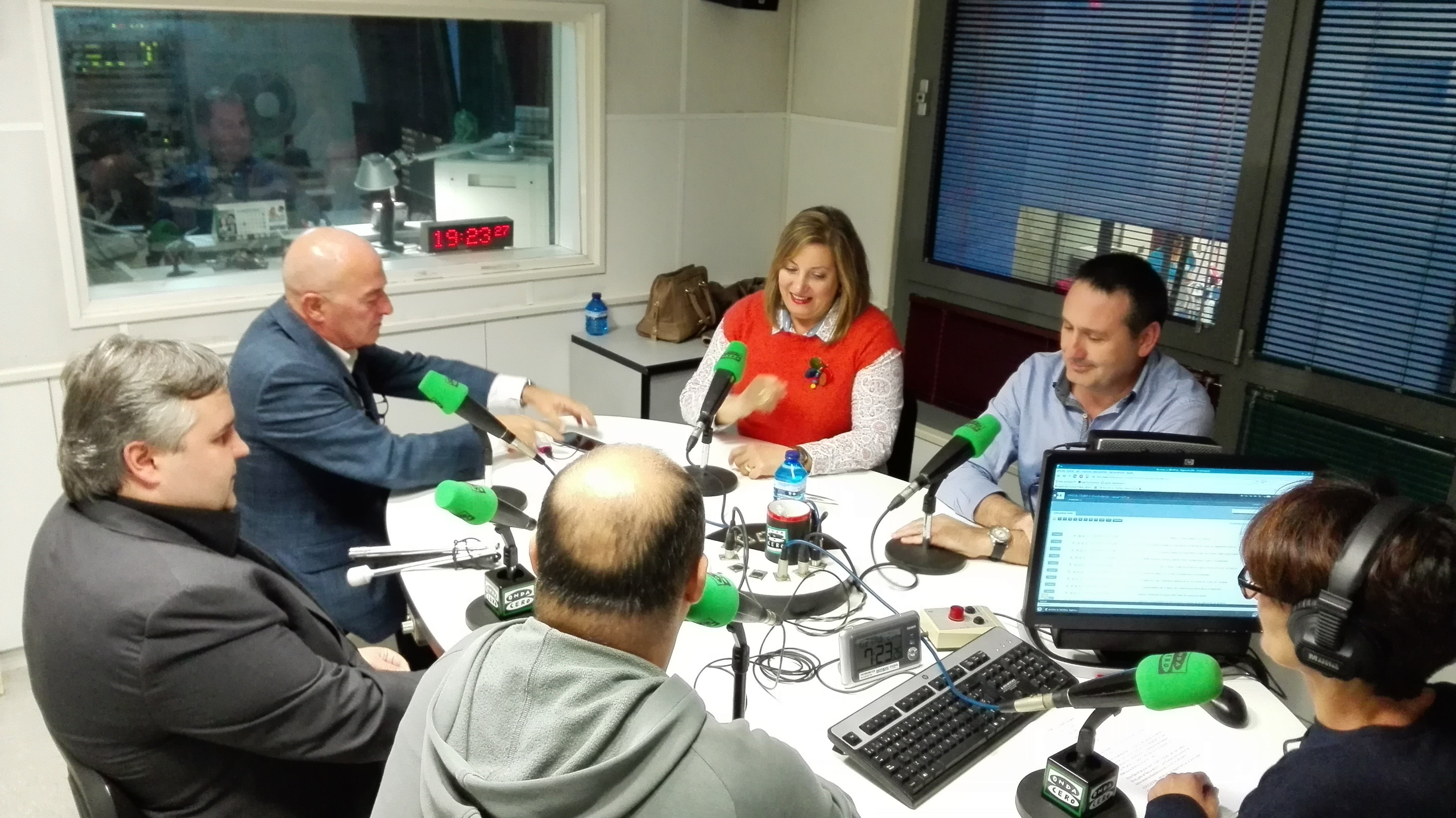 Aquí en la Onda Cantabria. Tertulia de Diputados 20/10/2015 Aquí en la Onda Cantabria. Tertulia de Diputados 20/10/2015