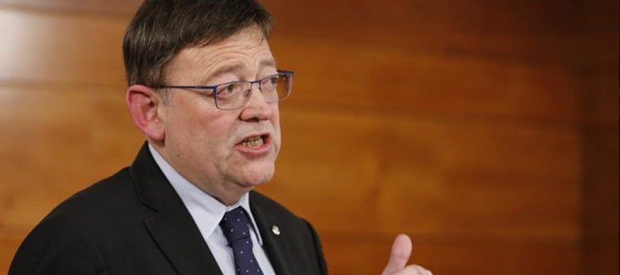 Ximo Puig hablando ante los medios Ximo Puig hablando ante los medios