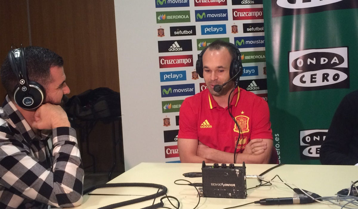 Andrés Iniesta: "Más allá de resultados, a Messi siempre se le echa en falta" Andrés Iniesta: "Más allá de resultados, a Messi siempre se le echa en falta"