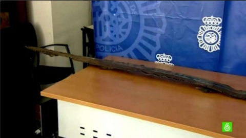 Trozo de chatarra espacial aparecido en Elda