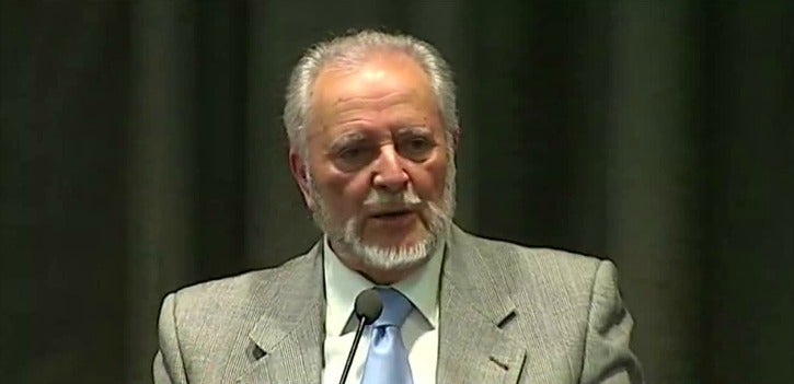 Julio Anguita: "Nadie dice nada: estamos volviendo a épocas anteriores" Julio Anguita: "Nadie dice nada: estamos volviendo a épocas anteriores"