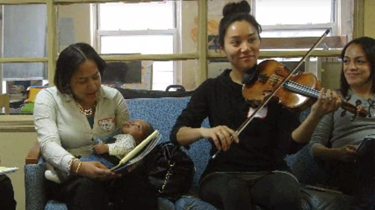'Lullaby', el proyecto musical que une a madres jóvenes con sus bebés 'Lullaby', el proyecto musical que une a madres jóvenes con sus bebés