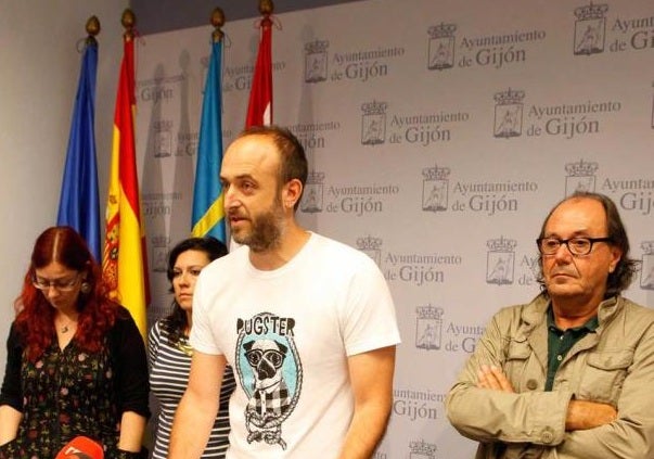 "Gijón en la Onda" 12/11/20105 con Ana Fierro "Gijón en la Onda" 12/11/20105 con Ana Fierro