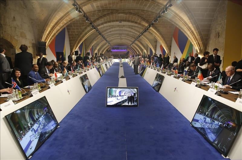 La UE y África sellan el plan contra la inmigración irregular, pero con menos fondos La UE y África sellan el plan contra la inmigración irregular, pero con menos fondos