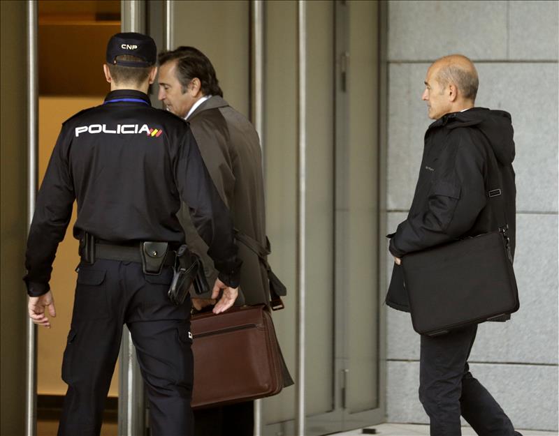 Josep y Pere Pujol quedan en libertad sin medidas cautelares tras declarar por blanqueo Josep y Pere Pujol quedan en libertad sin medidas cautelares tras declarar por blanqueo