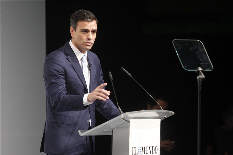 Sánchez y González presentan las propuestas del PSOE sobre política exterior Sánchez y González presentan las propuestas del PSOE sobre política exterior