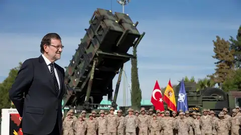 El presidente del Gobierno durante su visita a la base turca de Adana El presidente del Gobierno durante su visita a la base turca de Adana