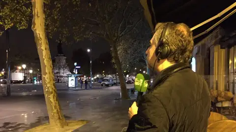 Carlos Alsina desde la plaza de la República de París. Carlos Alsina desde la plaza de la República de París.