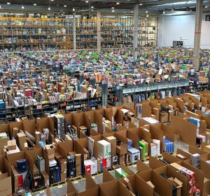 Almacén de distribución de Amazon Almacén de distribución de Amazon