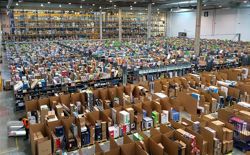 Las empresas de paquetería moverán 2 millones de paquetes diarios en el Black Friday 2017 Las empresas de paquetería moverán 2 millones de paquetes diarios en el Black Friday 2017