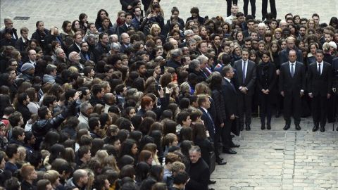 Minuto de silencio en Par&iacute;s. 