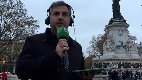 Carlos Alsina amanece en París tras los atentados Carlos Alsina amanece en París tras los atentados