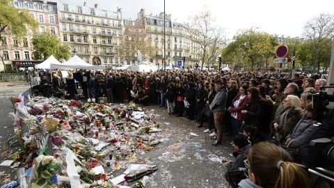 Minuto de silencio en Par&iacute;s
