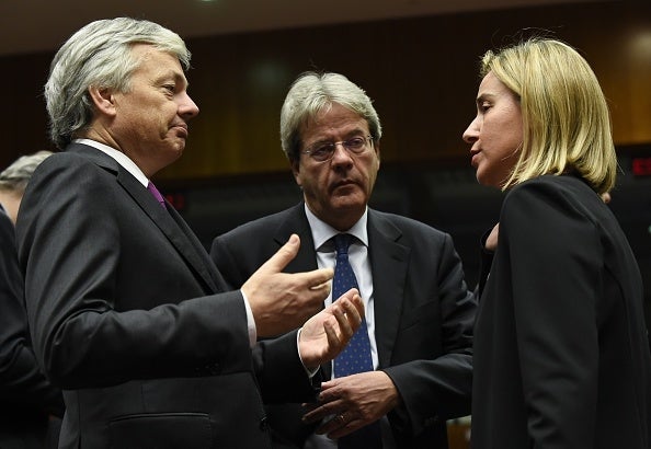 La UE apoya de manera "unánime" la petición francesa de ayuda en defensa La UE apoya de manera "unánime" la petición francesa de ayuda en defensa