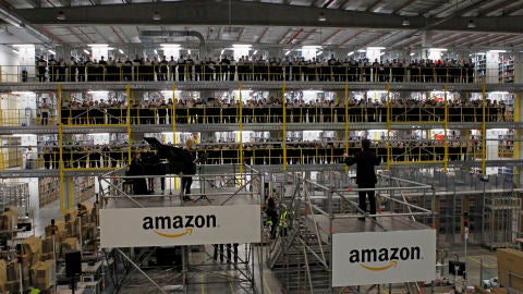 Centro log&iacute;stico en San Fernando de Henares de Amazon