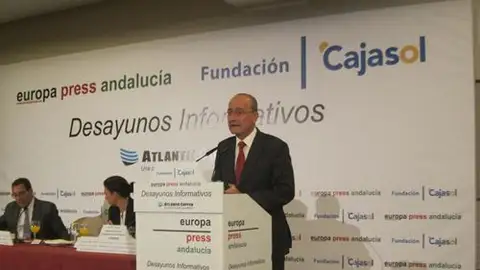 Alcalde de Málaga Francisco de la Torre, en un desayuno informativo