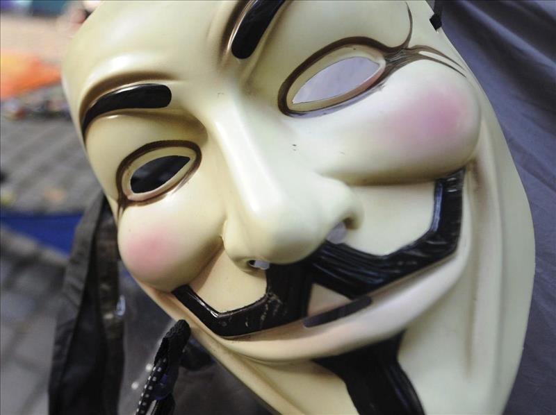 Anonymous intenta hackear las web del PSOE, la Policía y el Tribunal Constitucional Anonymous intenta hackear las web del PSOE, la Policía y el Tribunal Constitucional