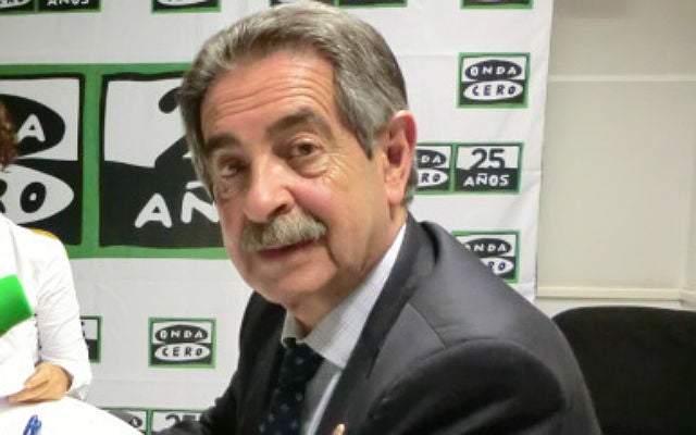 Revilla anuncia en Onda Cero que Lupa construirá un nuevo centro logístico en Medio Cudeyo Revilla anuncia en Onda Cero que Lupa construirá un nuevo centro logístico en Medio Cudeyo