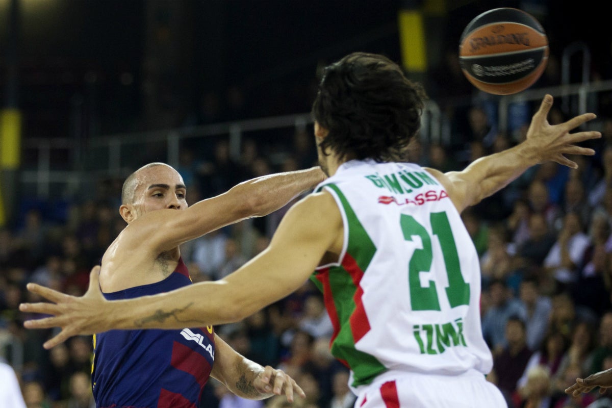 El Barcelona se consolida líder al destrozar al campeón turco El Barcelona se consolida líder al destrozar al campeón turco