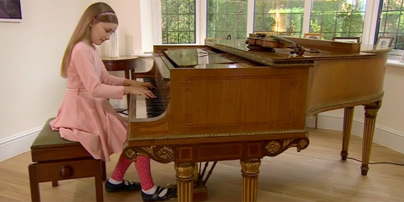 Alma Deutscher, la niña que sigue los pasos de Mozart Alma Deutscher, la niña que sigue los pasos de Mozart