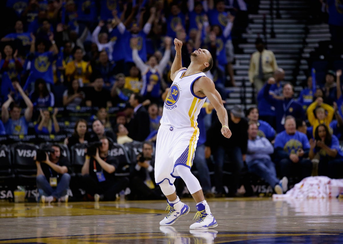 Los Warriors remontan 23 puntos contra los Clippers con un Stephen Curry estelar Los Warriors remontan 23 puntos contra los Clippers con un Stephen Curry estelar