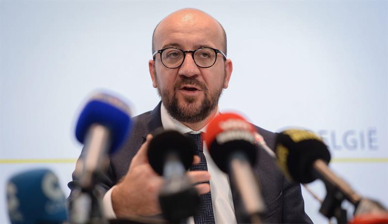 El primer ministro belga atribuye la alerta de Bruselas al riesgo de un atentado "similar al de París" El primer ministro belga atribuye la alerta de Bruselas al riesgo de un atentado "similar al de París"