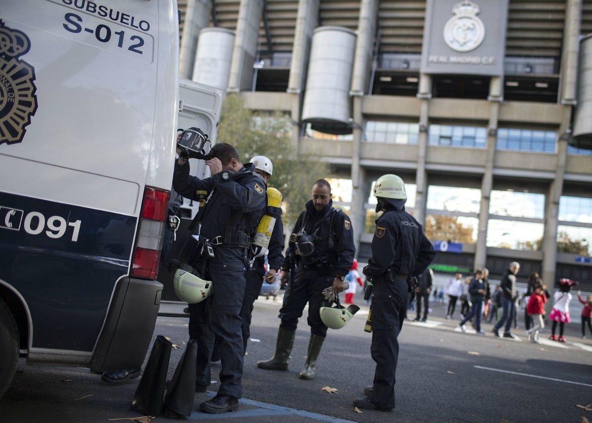 Cerca de 2.100 efectivos velarán por la seguridad en el Real Madrid - Atlético de Champions Cerca de 2.100 efectivos velarán por la seguridad en el Real Madrid - Atlético de Champions