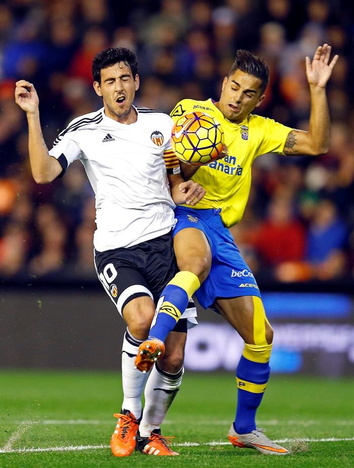 Valencia 1 - 1 Las Palmas. El Valencia empata en Mestalla ante Las Plamas Valencia 1 - 1 Las Palmas. El Valencia empata en Mestalla ante Las Plamas