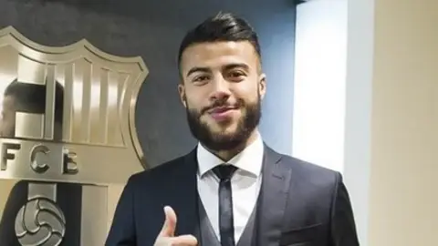 Rafinha firma su renovación con el FC Barcelona Rafinha firma su renovación con el FC Barcelona