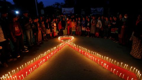 Vigilia por el d&iacute;a mundial de la lucha contra el Sida