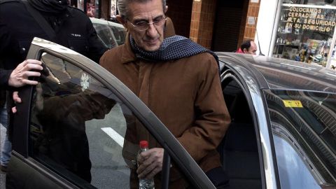 El padre Rom&aacute;n