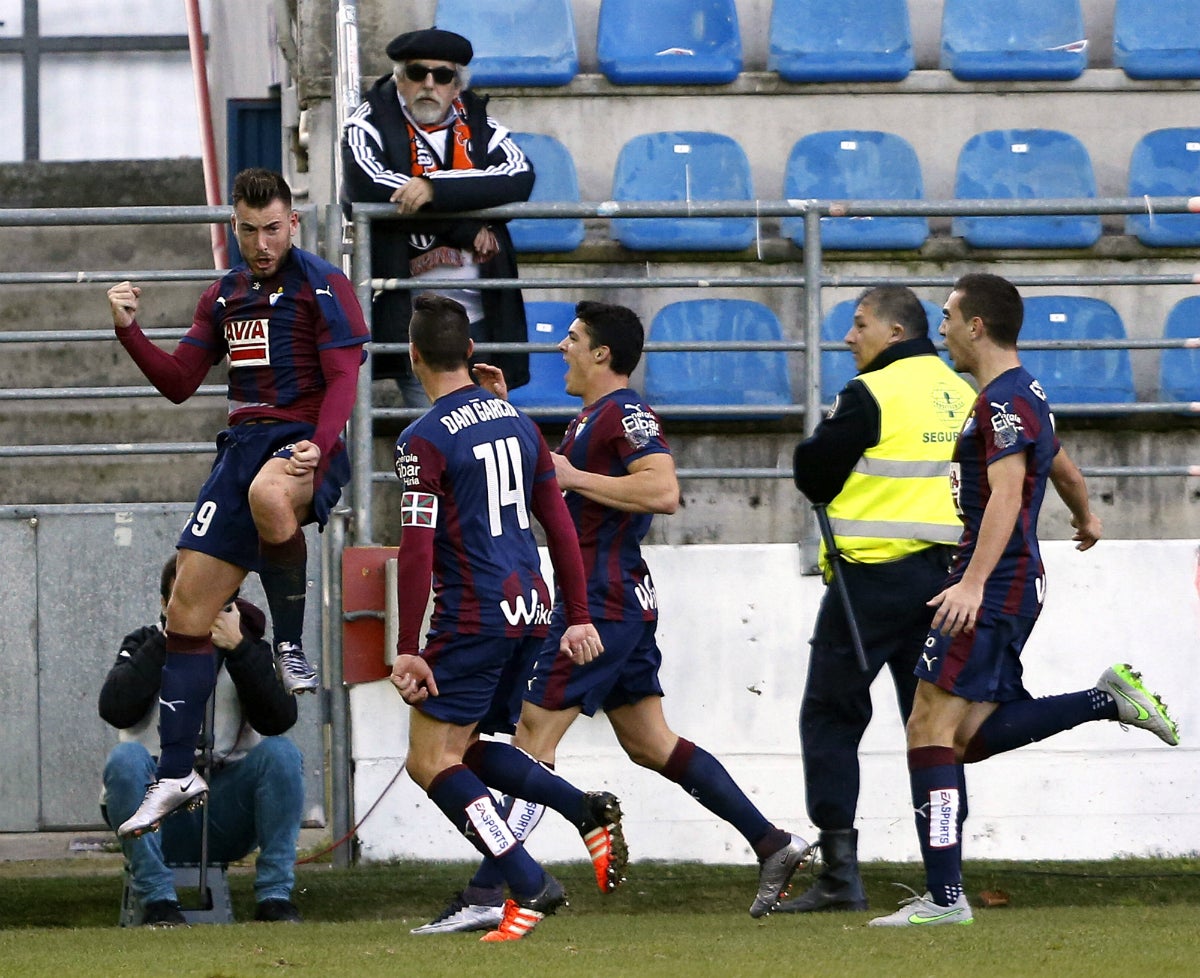 El comentado tuit del Eibar tras el escándalo de Sergi Enrich y Antonio Luna El comentado tuit del Eibar tras el escándalo de Sergi Enrich y Antonio Luna