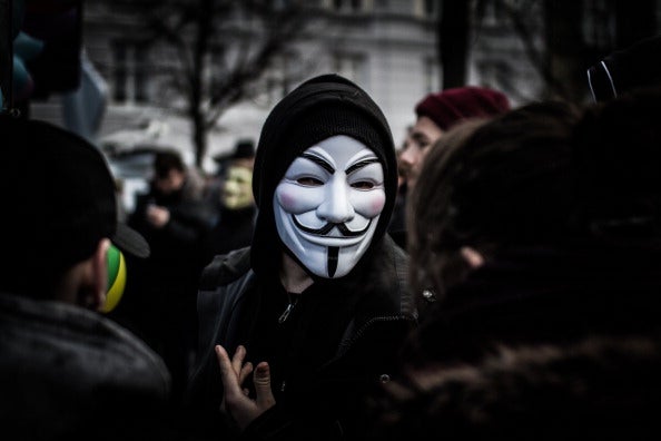 Azul y Verde: Anonymous tumba la web del primer ministro nipón Azul y Verde: Anonymous tumba la web del primer ministro nipón