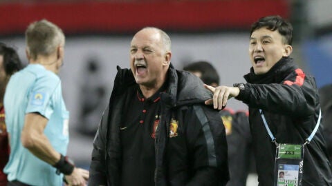 Scolari, durante el partido contra el Am&eacute;rica