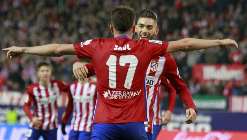 Saúl celebra su gol contra el Athletic