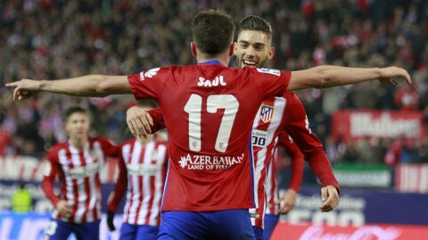 Sa&uacute;l celebra su gol contra el Athletic