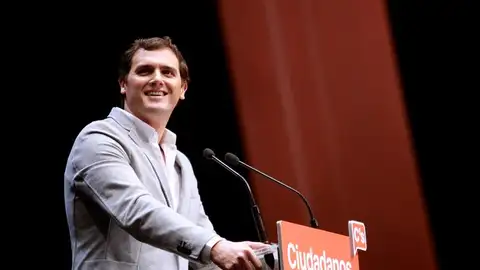 Albert Rivera en un acto de campaña Albert Rivera en un acto de campaña