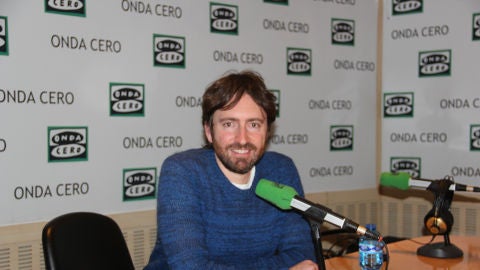 Ha presentado en Julia en la onda su novela 'La Isla de Alice'