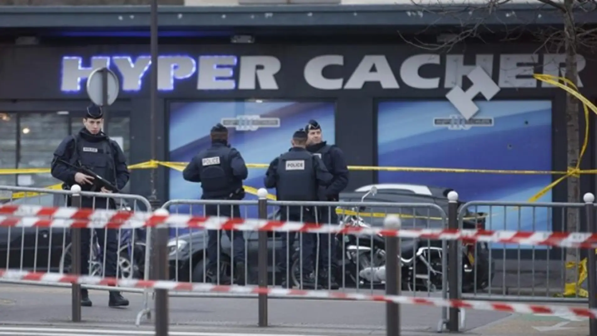  Dispositivo policial en el 'Hyper Cacher' de París