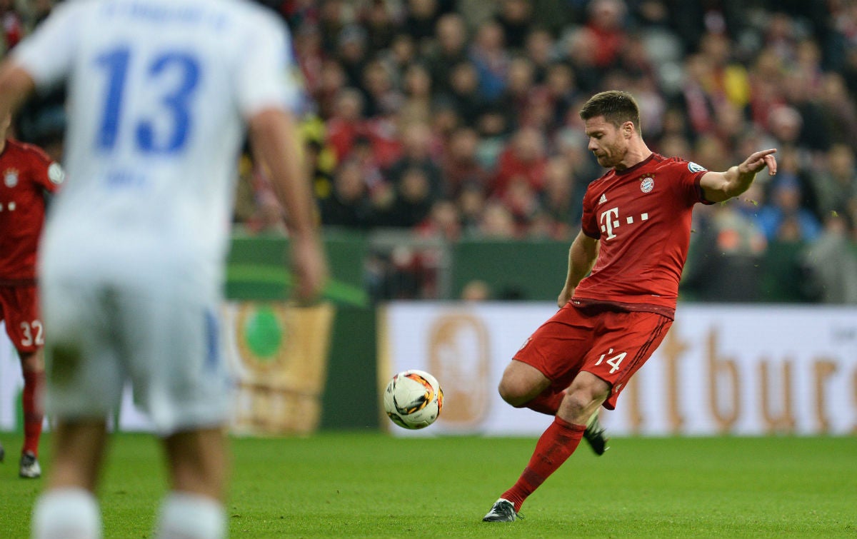 Xabi Alonso le da el pase al Bayern en Copa con un golazo Xabi Alonso le da el pase al Bayern en Copa con un golazo