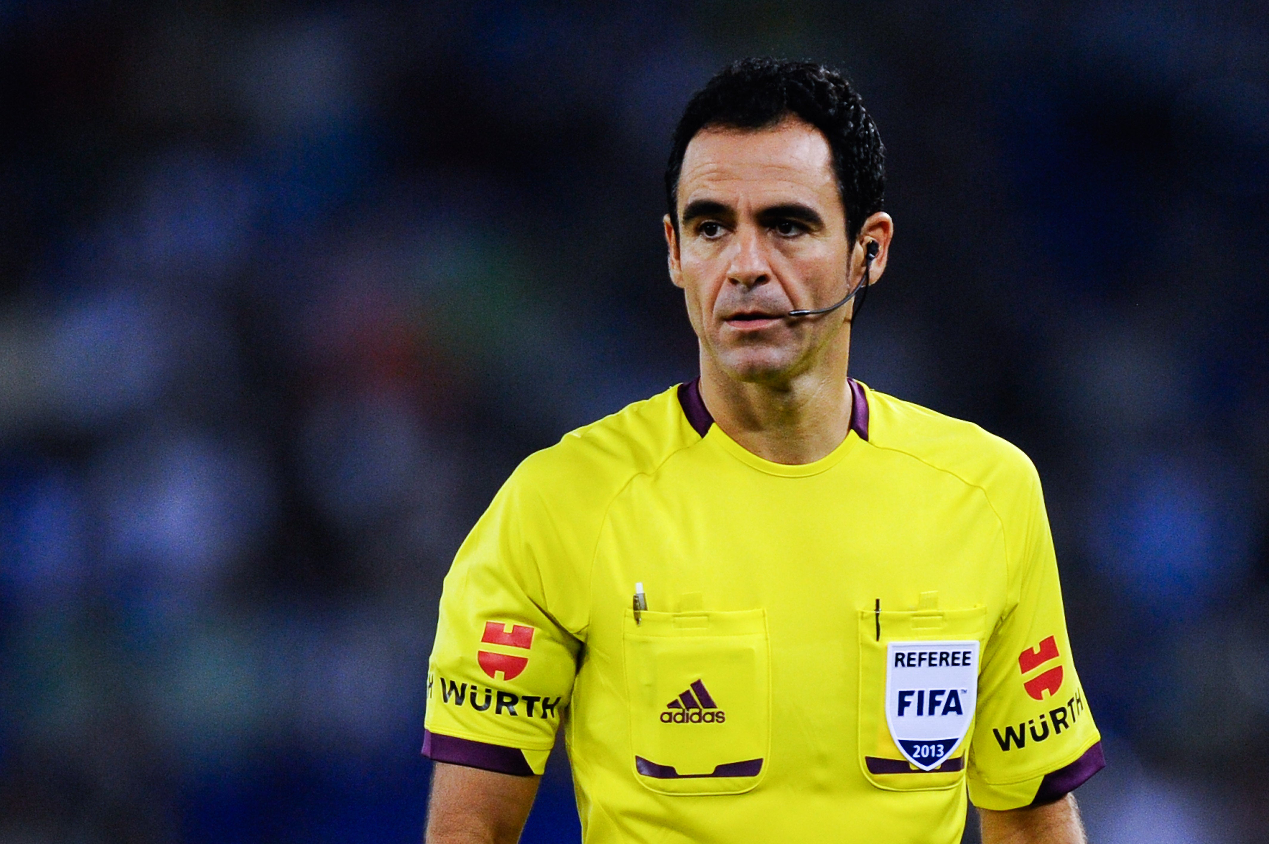 Carlos Velasco Carballo: "El árbitro es un deportista de élite y debe tener unas ayudas a ese nivel" Carlos Velasco Carballo: "El árbitro es un deportista de élite y debe tener unas ayudas a ese nivel"