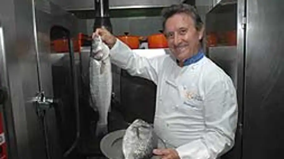 Santiago Domínguez Santiago renueva su restaurante