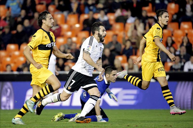El Valencia cumple ante el Barakaldo y se clasifica para los octavos de final de la Copa El Valencia cumple ante el Barakaldo y se clasifica para los octavos de final de la Copa
